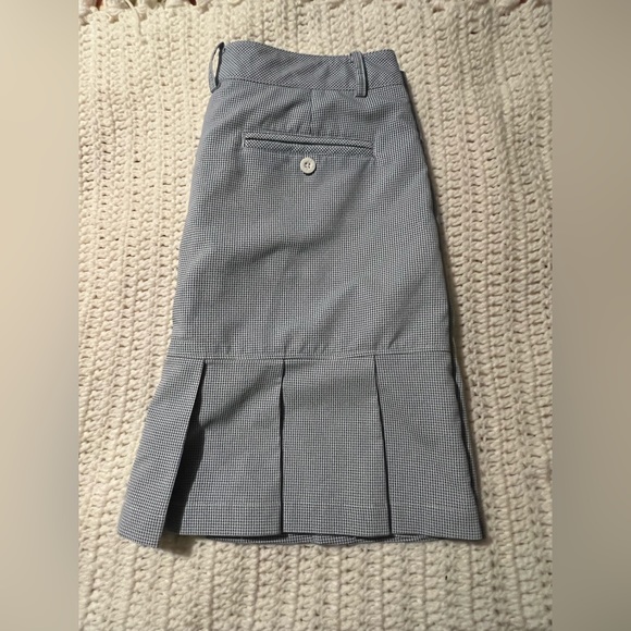 N VO ladies golf skort - Picture 3 of 9